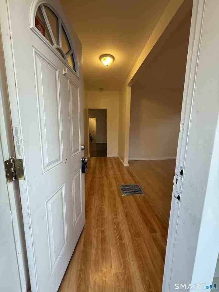 180 5th St #1 - Photo 3 of 26