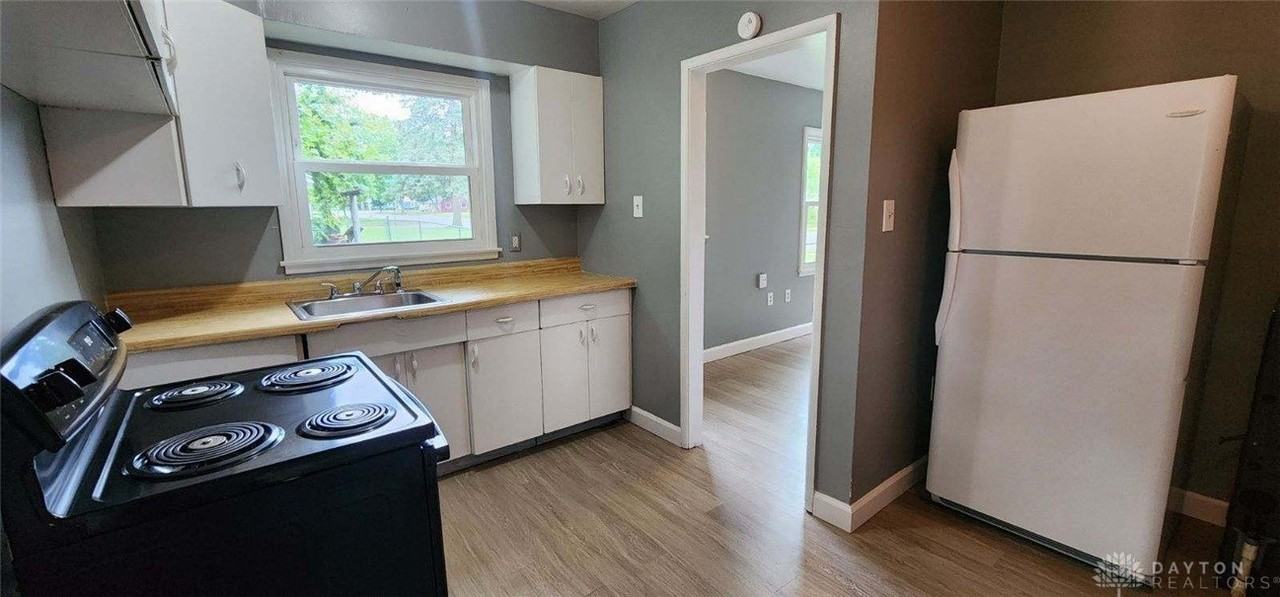 1874 S Belmont Ave - Photo 3 of 9