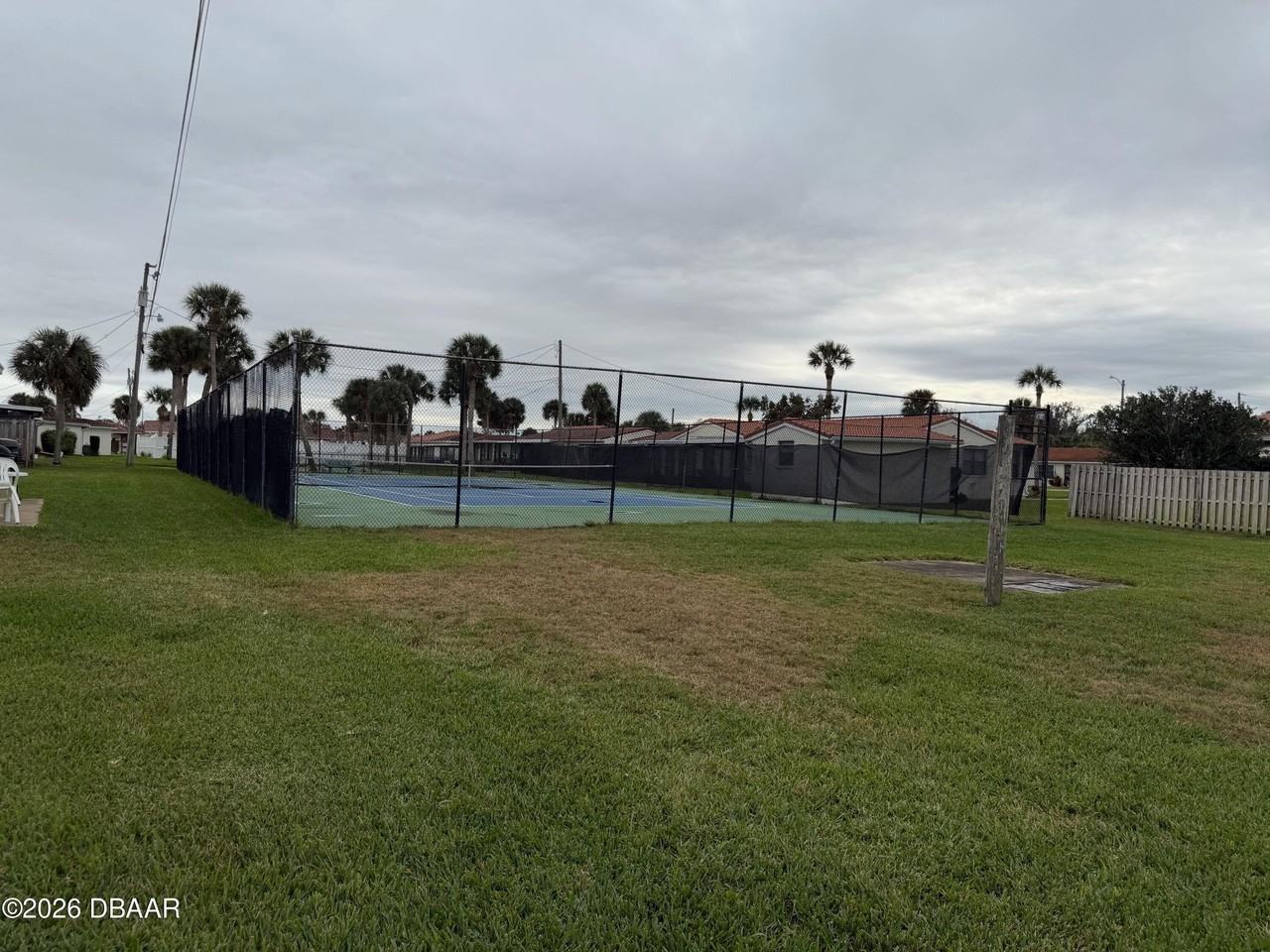 604 Robin Rd Unit B #B - Photo 3 of 21