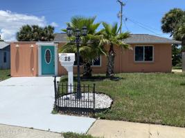 featured image of 28 River Shore Dr