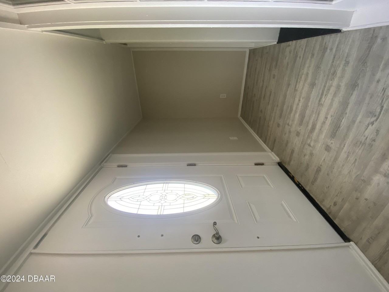 28 River Shore Dr - Photo 3 of 16