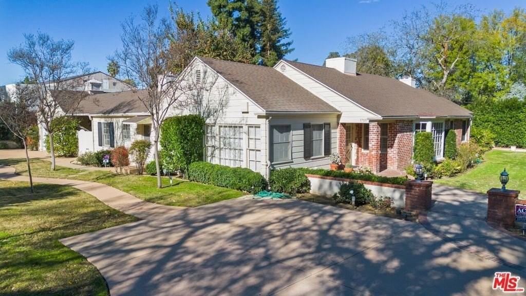 17117 Weddington St - Photo 5 of 50