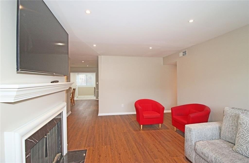 38 La Rue Pl Nw - Photo 3 of 50