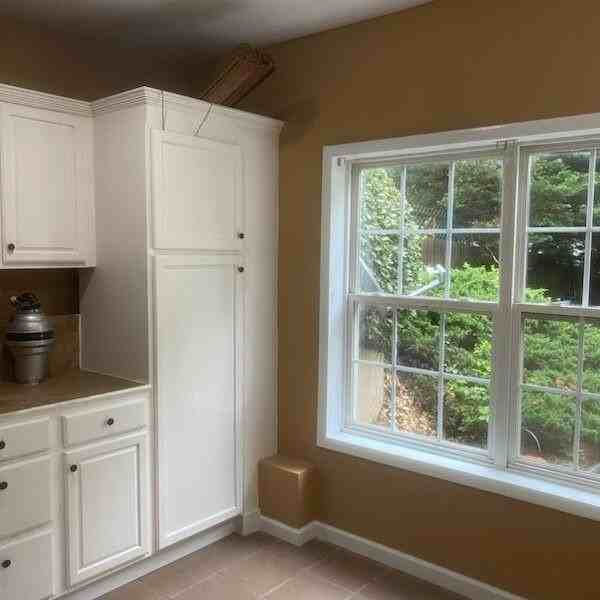 1624 Longmont Dr - Photo 4 of 16