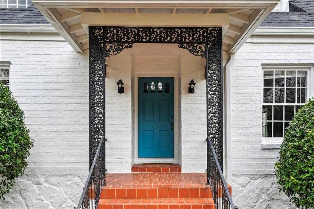 2878 N Hills Dr Ne - Photo 4 of 29