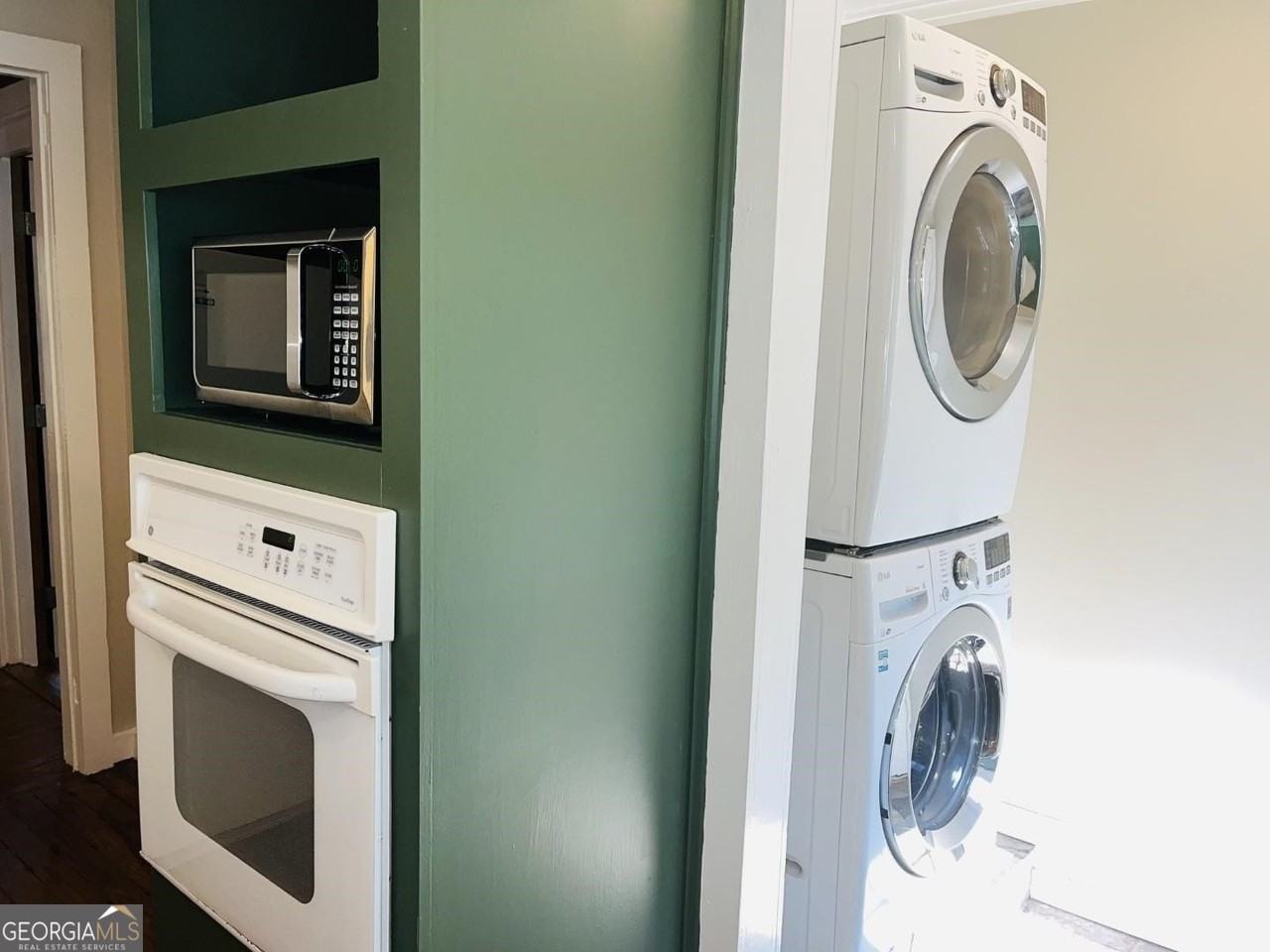 4665 Orchid Dr - Photo 7 of 29