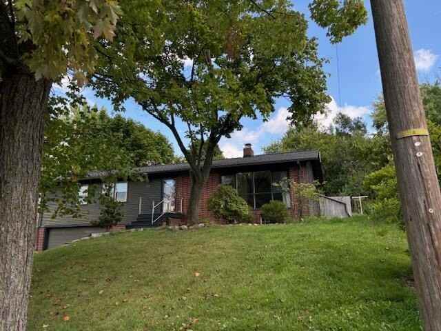 921 Lennox St - Photo 3 of 36