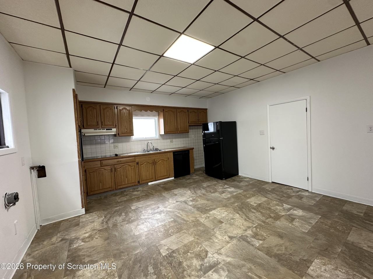 732 Main St - Photo 2 of 14