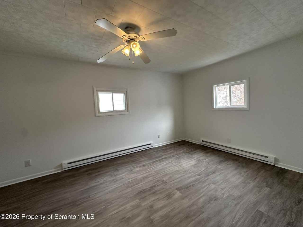 732 Main St - Photo 7 of 14