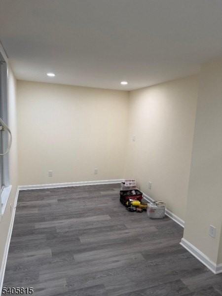 208 E 18th St - Photo 2 of 6