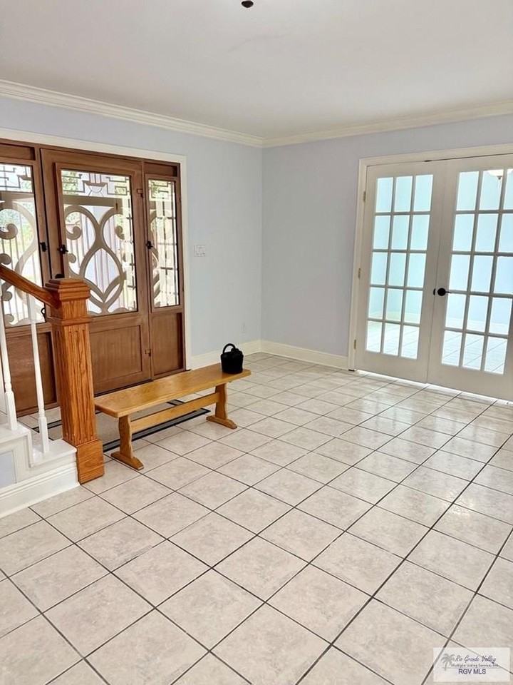 232 Palmero St - Photo 3 of 20