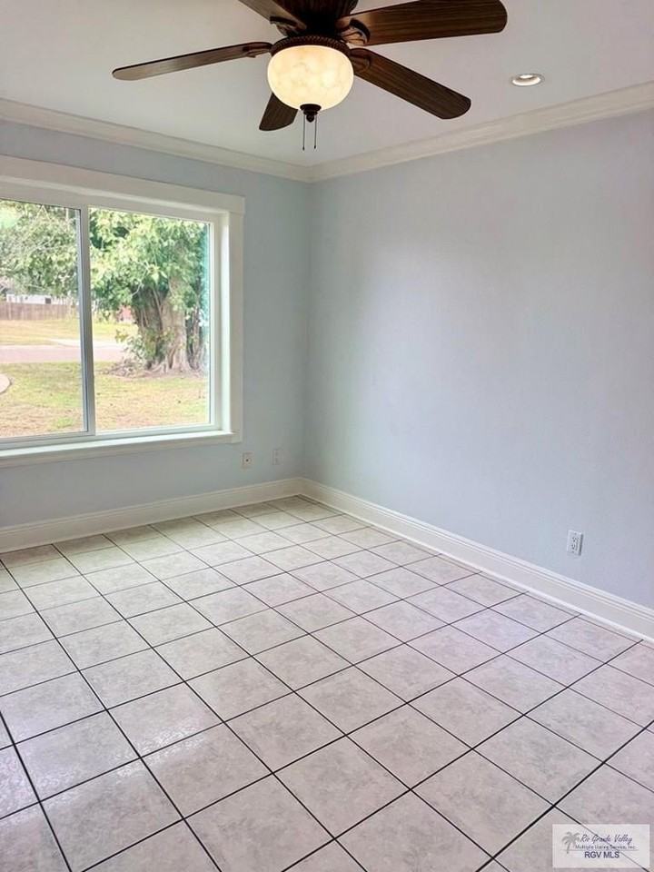 232 Palmero St - Photo 4 of 20