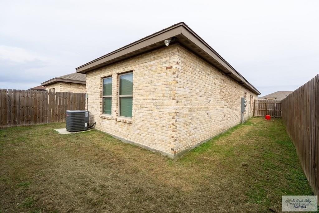 4310 Ramona Cir - Photo 2 of 16