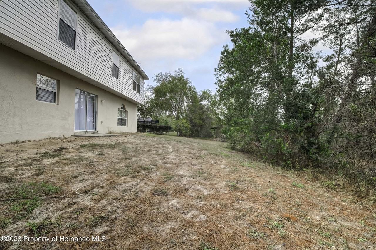 6322 Grapewood Rd - Photo 2 of 50