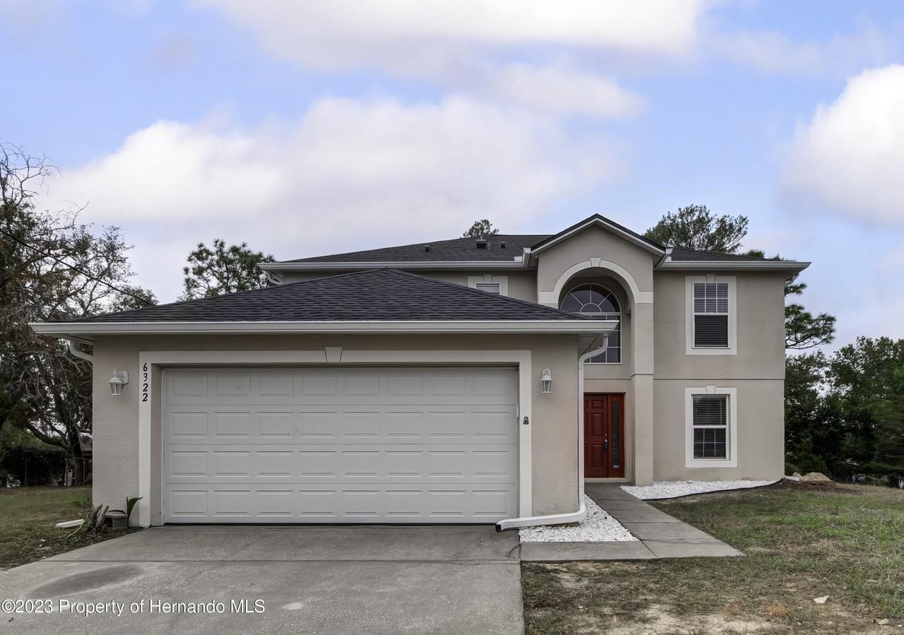 6322 Grapewood Rd - Photo 3 of 50