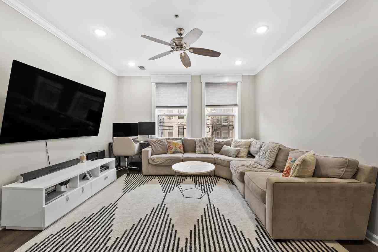 510 Monroe St #206 - Photo 5 of 36