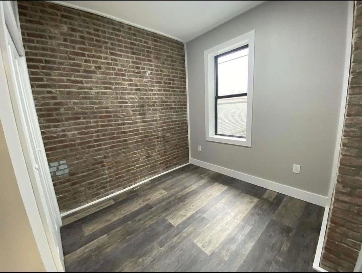 30 63rd St #3R - Photo 5 of 9