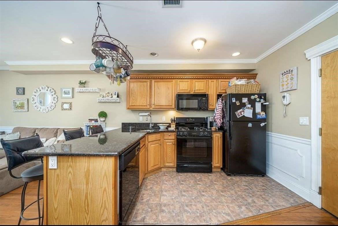 725 Jefferson St #20 - Photo 7 of 13