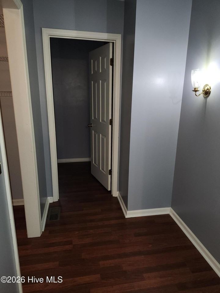 220 Juniper Creek Blvd - Photo 6 of 23