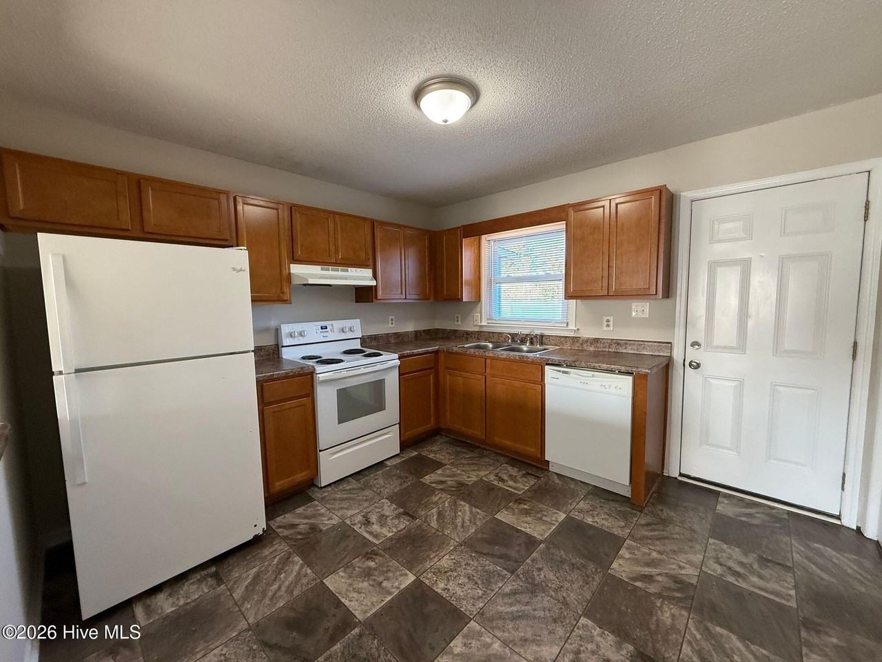 212 Appaloosa Dr - Photo 2 of 6