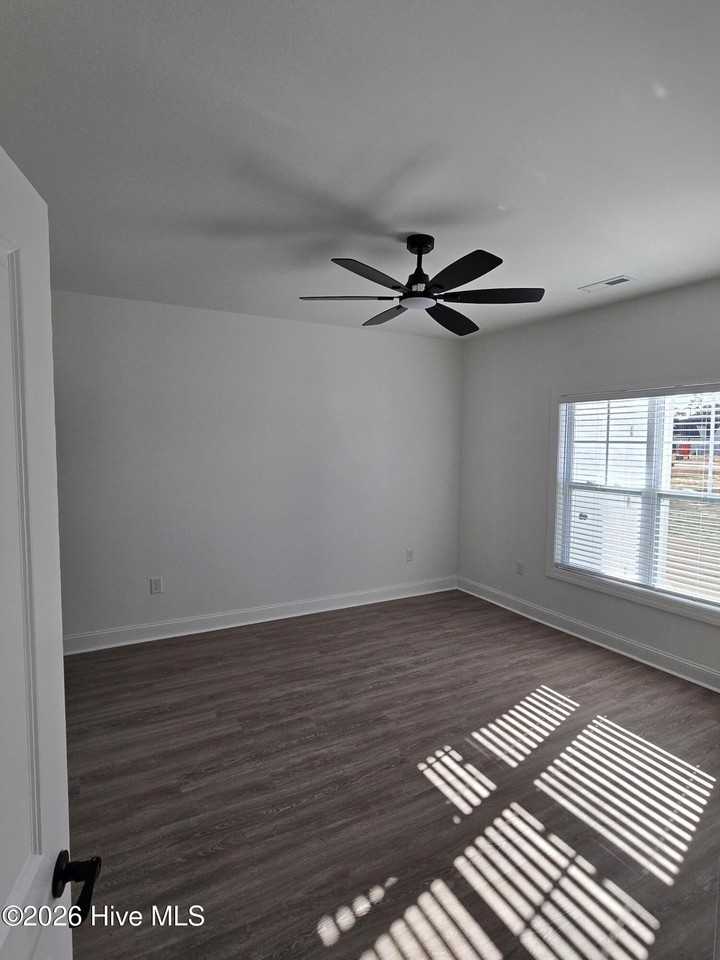 617 Abigail Taylor Dr - Photo 3 of 4