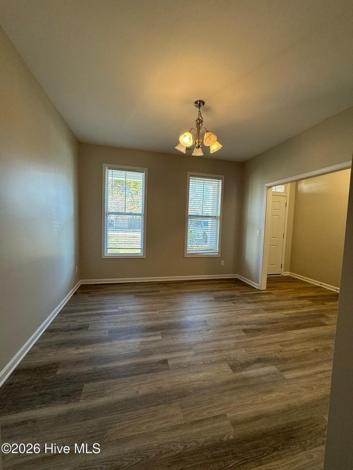 119 Cornel Ln - Photo 5 of 40