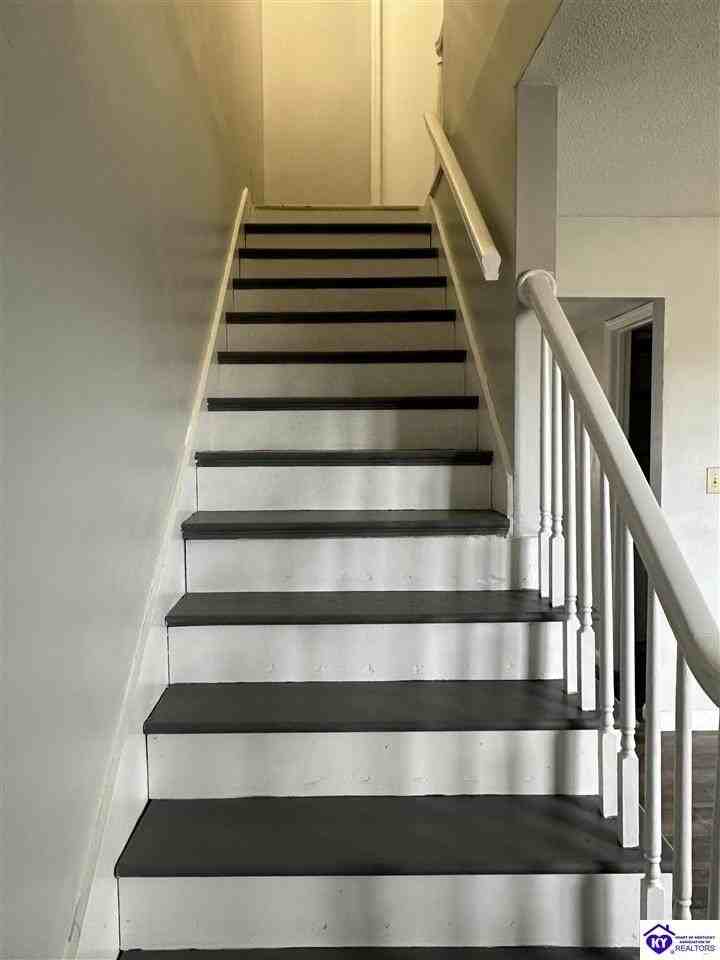 286 Metts Ct - Photo 4 of 7