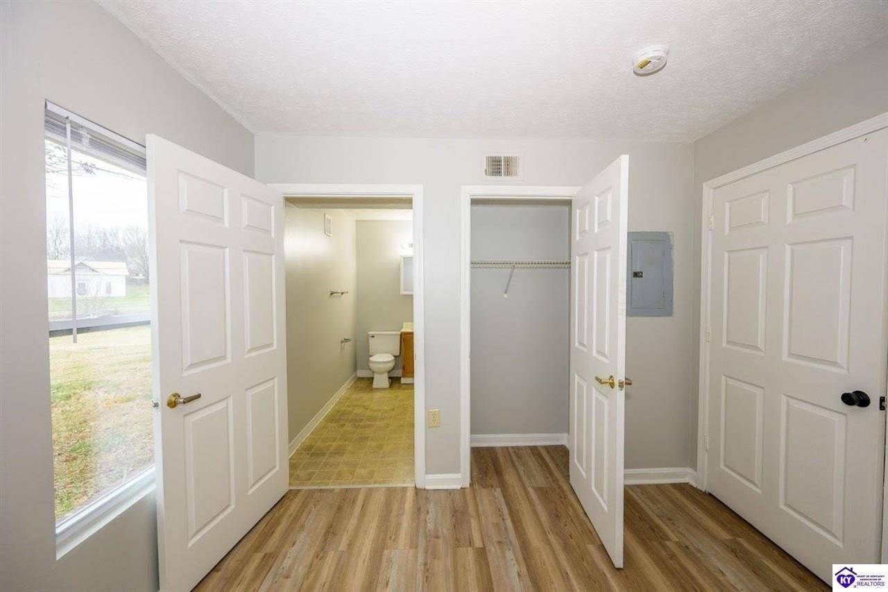 623 Stewart St #304 - Photo 5 of 16