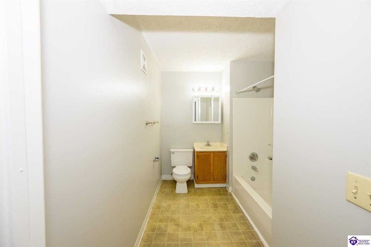 623 Stewart St #304 - Photo 7 of 16