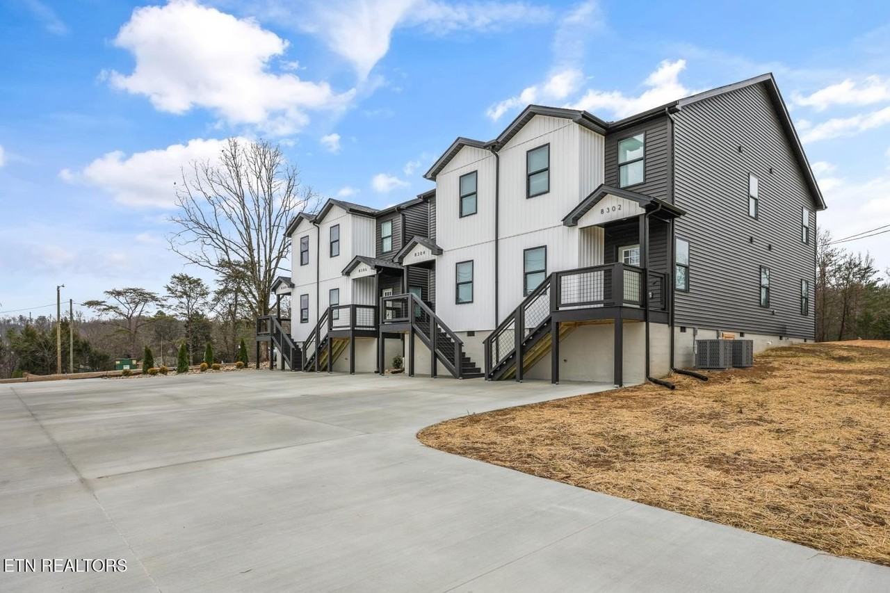 8308 Lobelia Ln - Photo 2 of 18