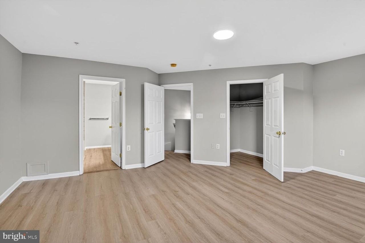 1908 Gardenia Ct - Photo 2 of 9