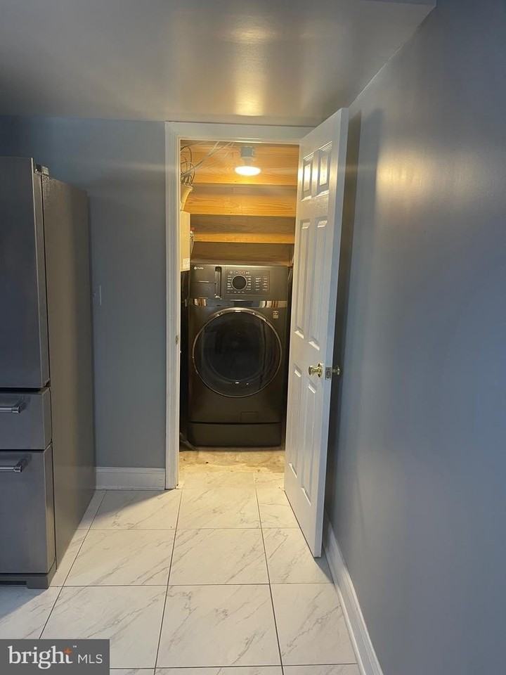 12009 Gordon Ave - Photo 6 of 15