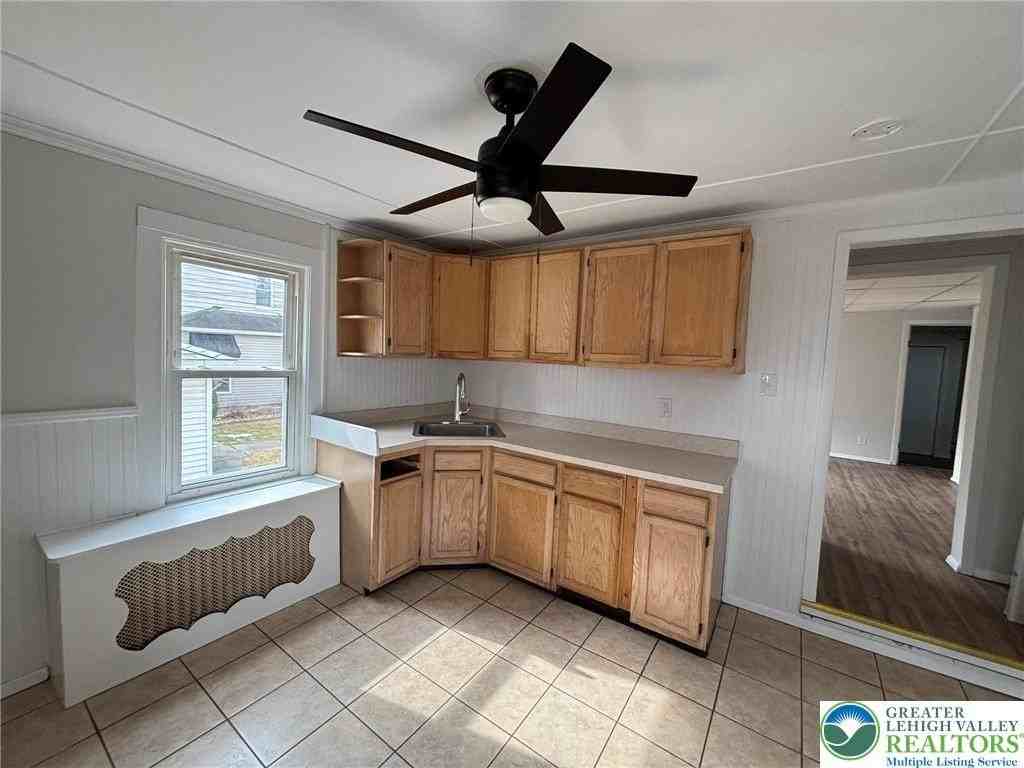 14 E Main St - Photo 3 of 10