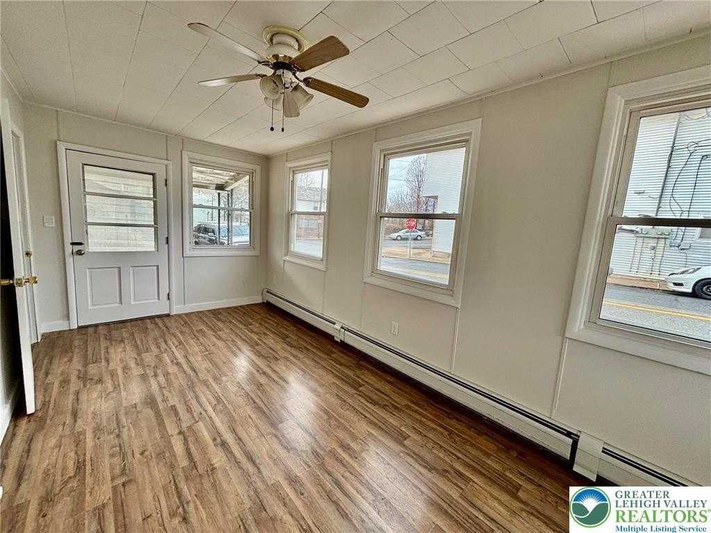 14 E Main St - Photo 4 of 10