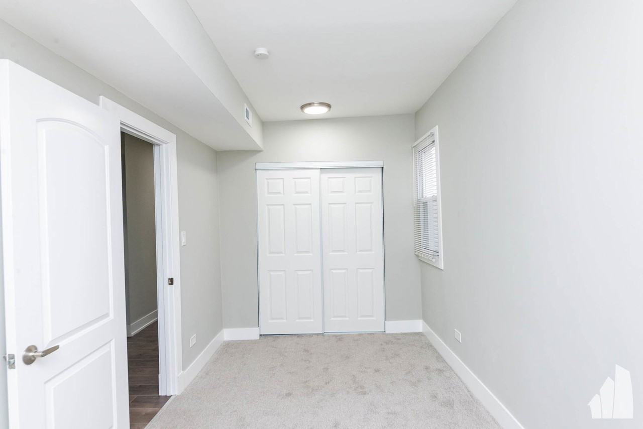 2923 N Avers Ave #1 - Photo 7 of 8