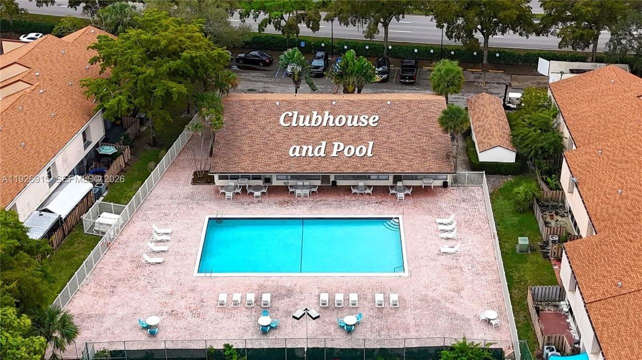 8209 Nw 8th St #1 - Photo 6 of 6