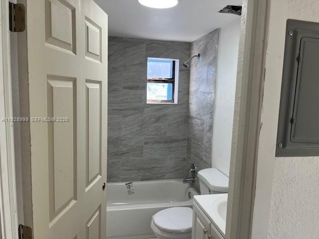 435 Sw 9th Ave #209 - Photo 2 of 4
