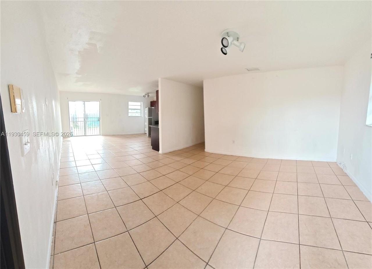 2175 Nw 104th St #2 - Photo 2 of 11