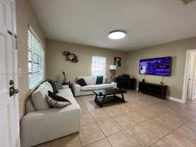 1414 Ne 178th St - Photo 1 of 1