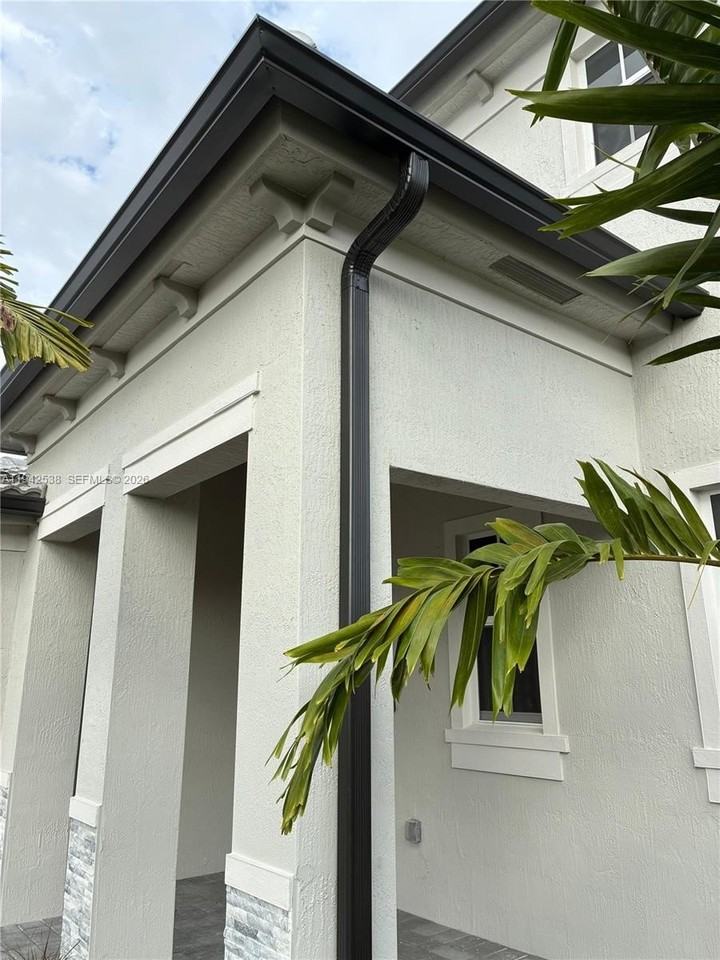 16303 Sw 147th Ave #16303 - Photo 5 of 5