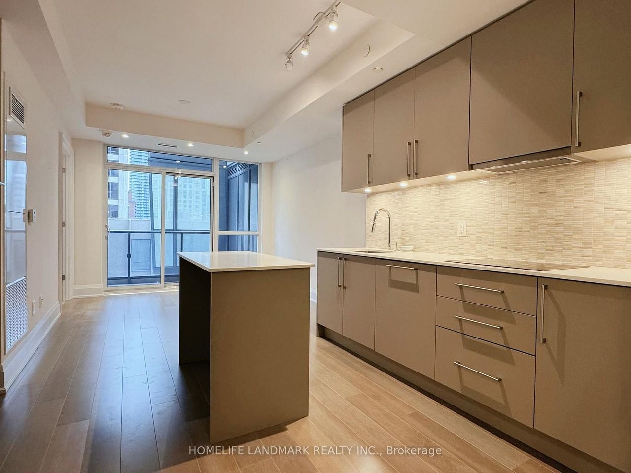 88 Cumberland Street #1010 - Photo 5 of 24