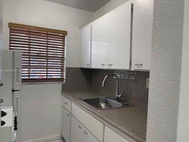 75 Fairway Dr #10W - Photo 3 of 6