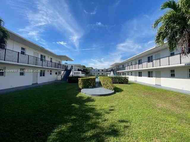 6775 Sw 44th St #20 - Photo 2 of 6