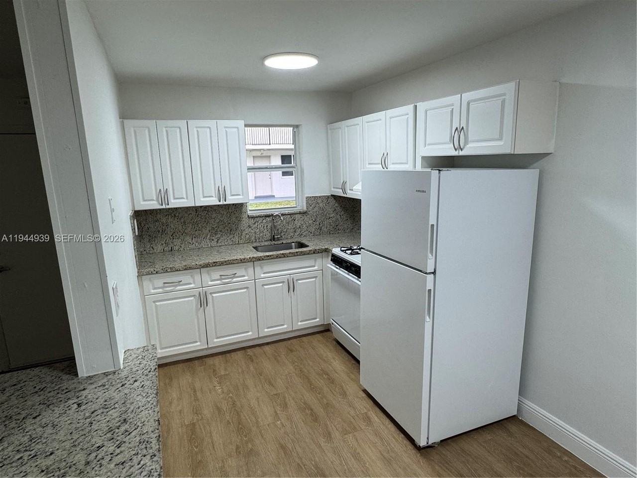 6775 Sw 44th St #20 - Photo 3 of 6