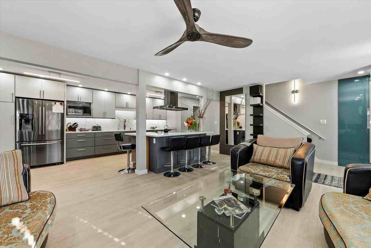 N20W5343 Pierce Ct - Photo 3 of 25