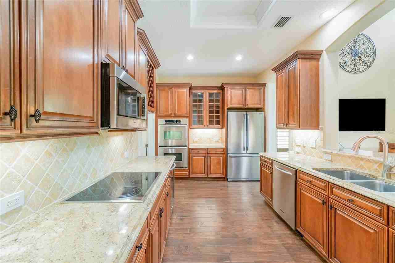 1416 Caring Ct - Photo 7 of 34