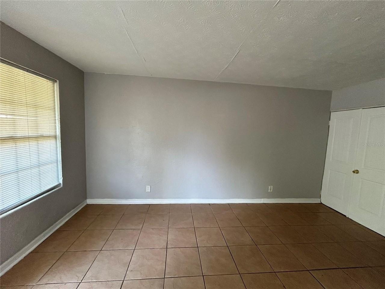 4632 Ken Knight Dr N - Photo 3 of 8