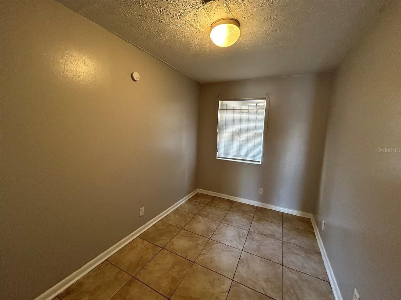 4632 Ken Knight Dr N - Photo 4 of 8