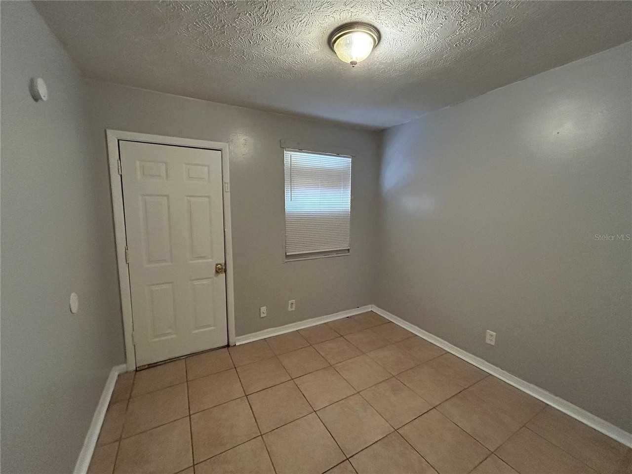 4632 Ken Knight Dr N - Photo 5 of 8