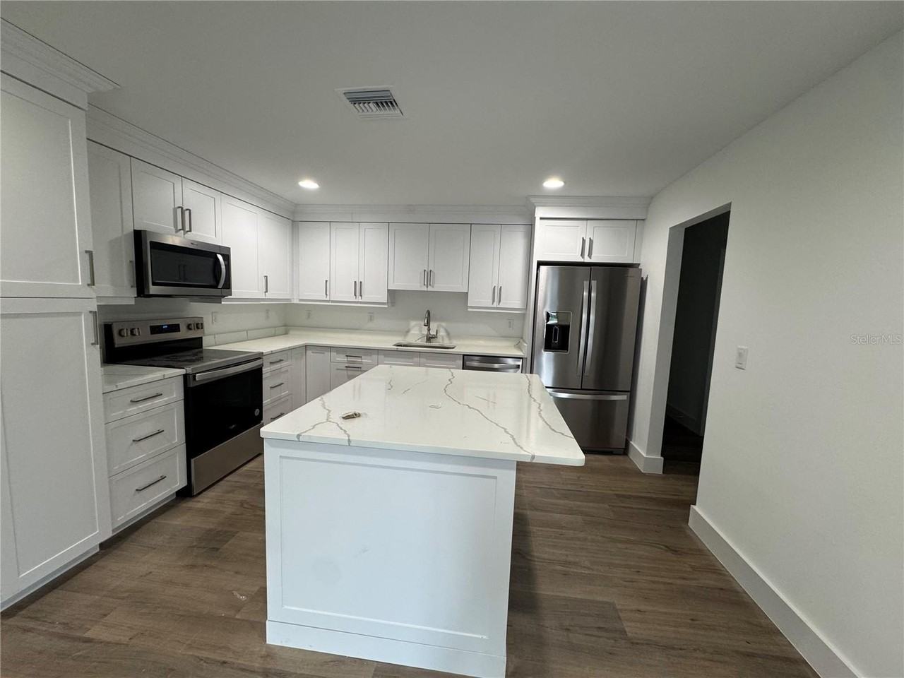 8355 Nw 2nd St - Photo 3 of 10